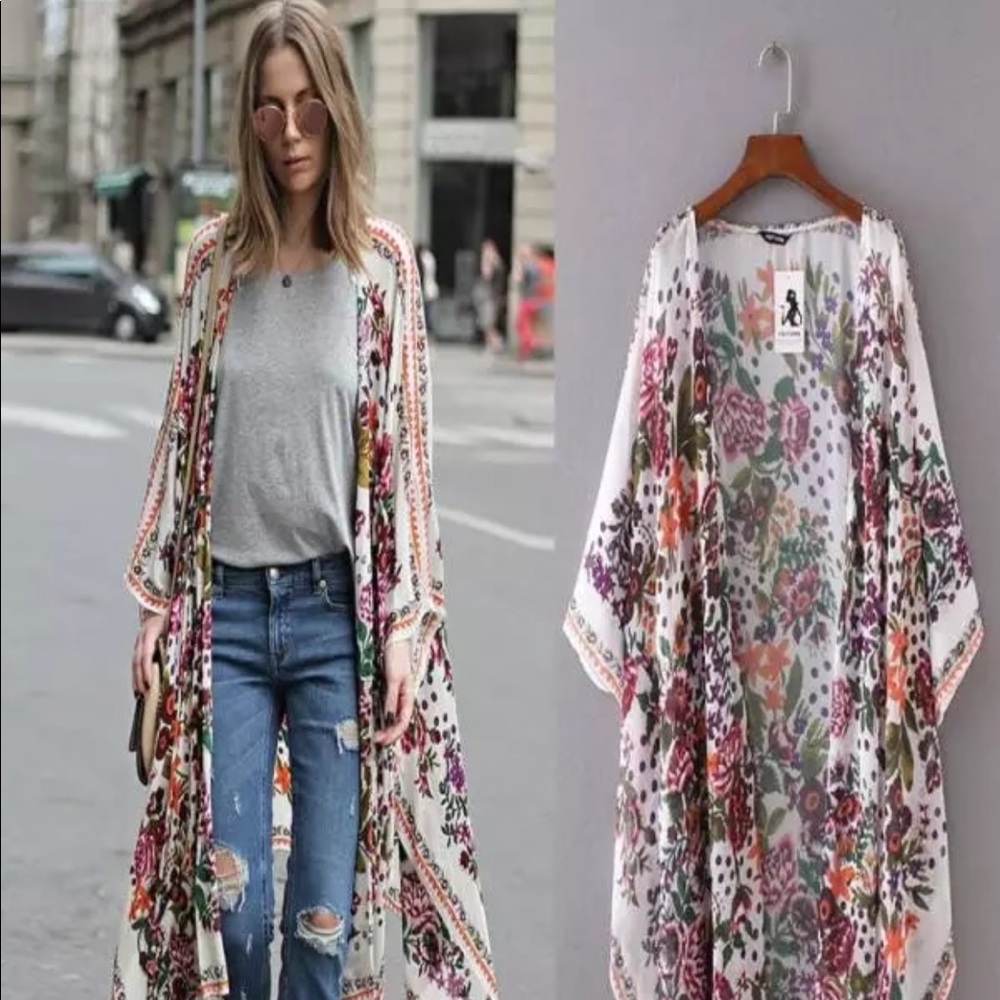 Flash Sale! ⚡️Whimsical Boho Floral Long Kimono - Picture 4 of 8